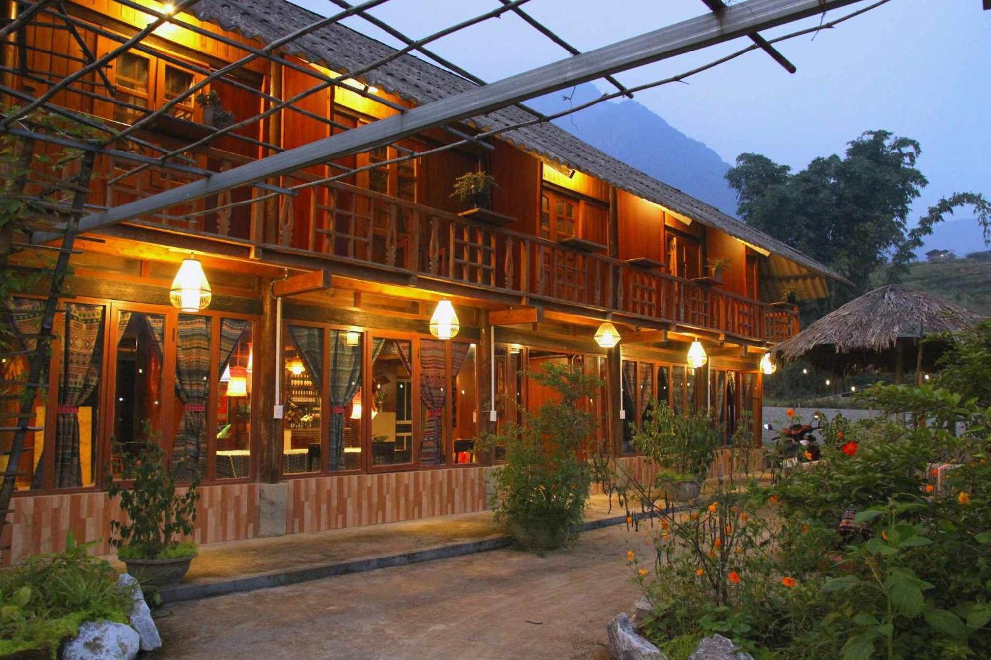 Surelee House And Trekking Hotel Sa Pa Exterior photo