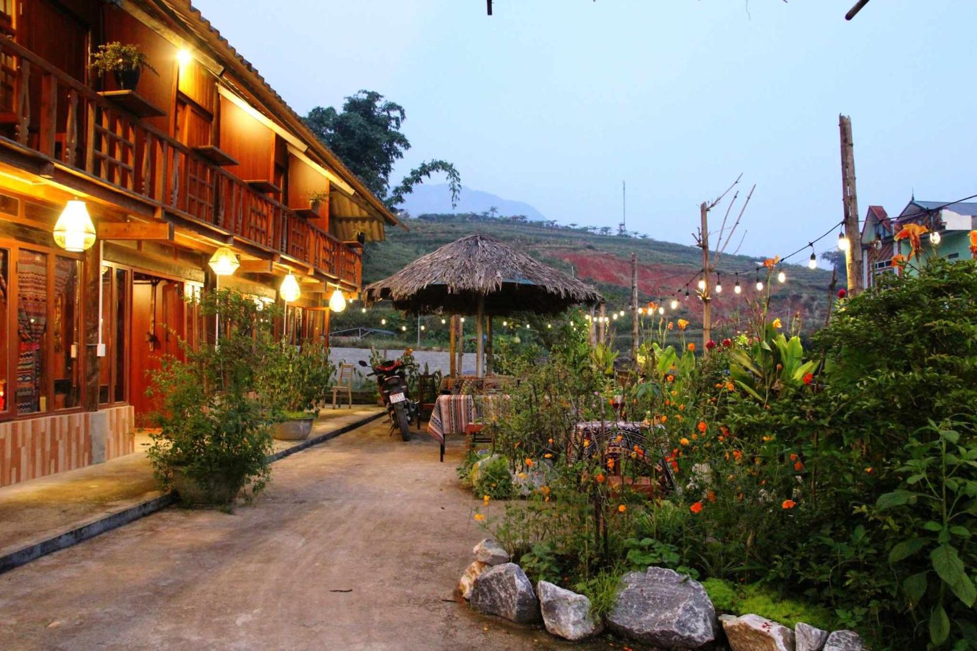 Surelee House And Trekking Hotel Sa Pa Exterior photo